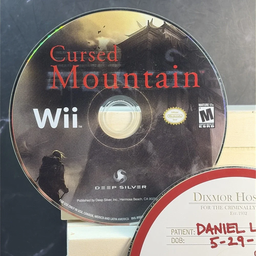 Will Bundle - Manhunt 2 & Cursed Mountain - Authentic, Loose disc only, T&W